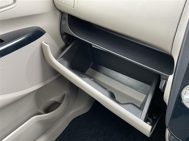 デイズ S 4WD・純正オーディオ・CD/AUX・社外エンジンスターター・シートヒーター・ベンチシート・ヘッドライトレベライザー・アイドリングストップ・電動格納ミラー・純正フロアマット・ドアバイザー(40枚目)