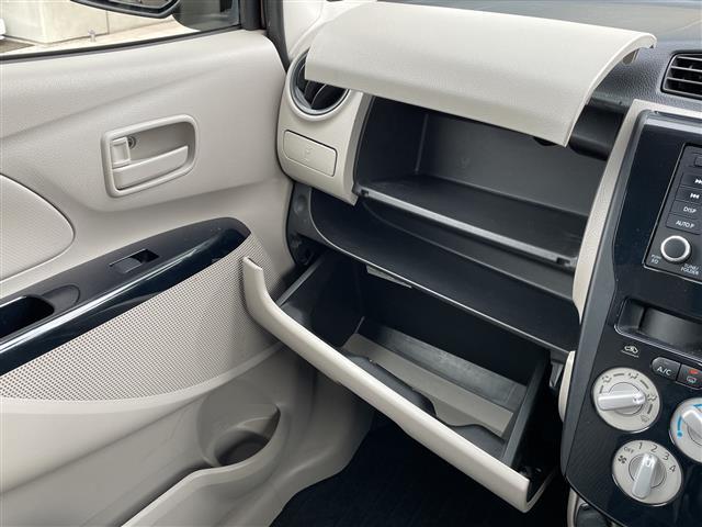 デイズ S 4WD・純正オーディオ・CD/AUX・社外エンジンスターター・シートヒーター・ベンチシート・ヘッドライトレベライザー・アイドリングストップ・電動格納ミラー・純正フロアマット・ドアバイザー(41枚目)