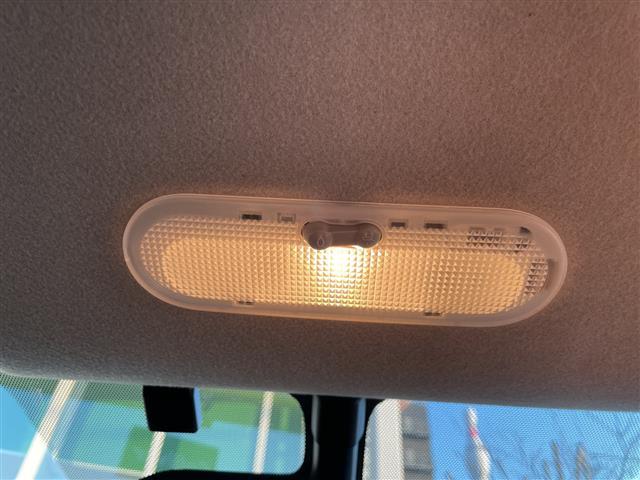 ノート X FOUR レーンキープアシスト・プッシュスタート・スマートキー・電動格納ミラー・冬タイヤ積込・純正フロアマット・ドアバイザー・ウィンカーミラー・スペアキー(17枚目)