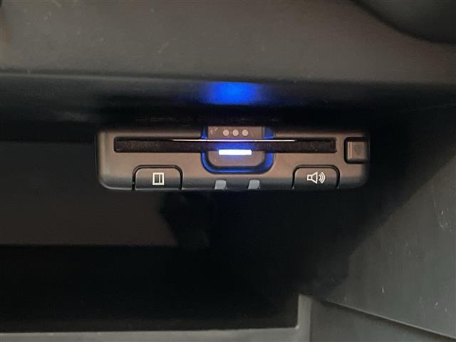 ノート X FOUR レーンキープアシスト・プッシュスタート・スマートキー・電動格納ミラー・冬タイヤ積込・純正フロアマット・ドアバイザー・ウィンカーミラー・スペアキー(18枚目)