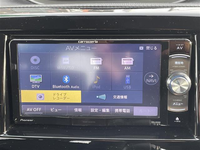 デリカＤ：２ カスタムハイブリッドＭＶ　ワンオーナー・衝突軽減ブレーキ・社外ナビ（ＣＤ＆ＤＶＤ＆ＢＴ＆ＳＤ＆フルセグＴＶ）・バックカメラ・両側パワースライドドア・ドライブレコーダー・クルーズコントロール・ハンズフリー・シートヒーター（2枚目）
