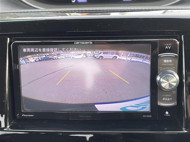 デリカＤ：２ カスタムハイブリッドＭＶ　ワンオーナー・衝突軽減ブレーキ・社外ナビ（ＣＤ＆ＤＶＤ＆ＢＴ＆ＳＤ＆フルセグＴＶ）・バックカメラ・両側パワースライドドア・ドライブレコーダー・クルーズコントロール・ハンズフリー・シートヒーター（3枚目）