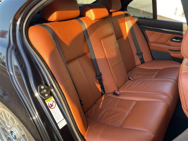 �K���X�R�[�e�B���O�A�i�r�Q�[�V�����A�d�s�b�ȂǁA���̑��̃p�[�c�̎��t�������ς���̂����k�������Ă���܂��I�I�N���}�̂��Ɖ��ł����C�����������I