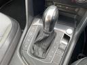 TSI Rライン ワンオーナー・純正ナビ・アラウンドビューカメラ・フロントモニタリングシステム・アダプティブクルーズコントロール・ブラインドスポットモニター・LEDオートライト・積込夏タイヤ純正AWセット(25枚目)