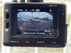 ����С����롼�פǤϼ��ץ᡼���������׼ּ�򤪼�갷�����Ƥ���ޤ��������󣴣���Ź�ޤκ߸ˤ��椫�餪���ͤ˥ԥå���ΰ������Ƥ��ޤ��� 4