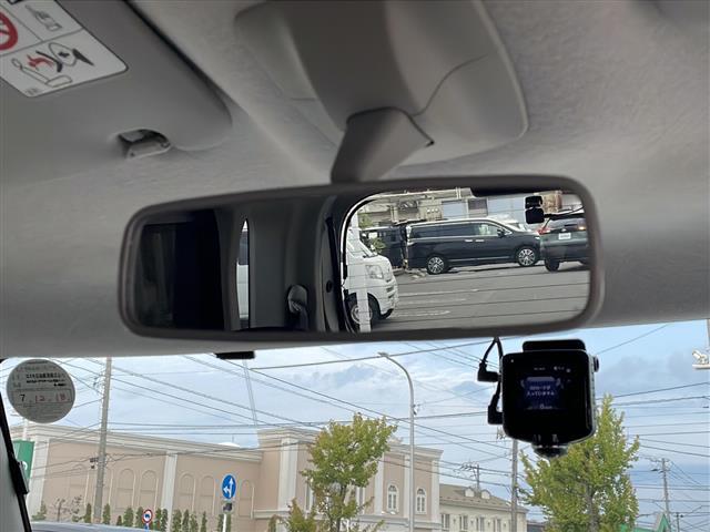 タント カスタムＲＳ　ＳＡ　４ＷＤ　純正メモリナビ　フルセグ　バックカメラ　スマアシ　衝突軽減ブレーキ　誤発進抑制機能　両側パワースライドドア　前後ドラレコ　ＥＴＣ　ＬＥＤヘッドライト　フォルランプ　純正１５インチアルミ（18枚目）