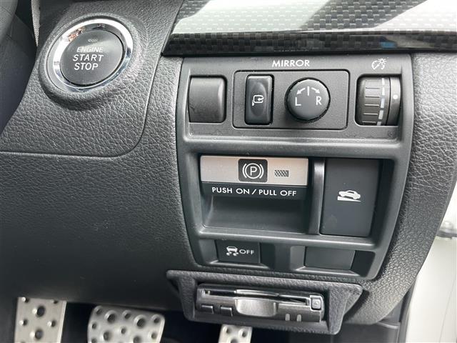レガシィツーリングワゴン ２．５ｉアイサイトＢスポーツ　４ＷＤ　純正ＳＤナビ　フルセグ　ハーフレザーシート　前席パワーシート　衝突軽減ブレーキ　追従クルーズコントロール　レーンキープ　ビルトインＥＴＣ　ＨＩＤライト　フォグランプ　リアフォグ　純正１７ＡＷ（10枚目）