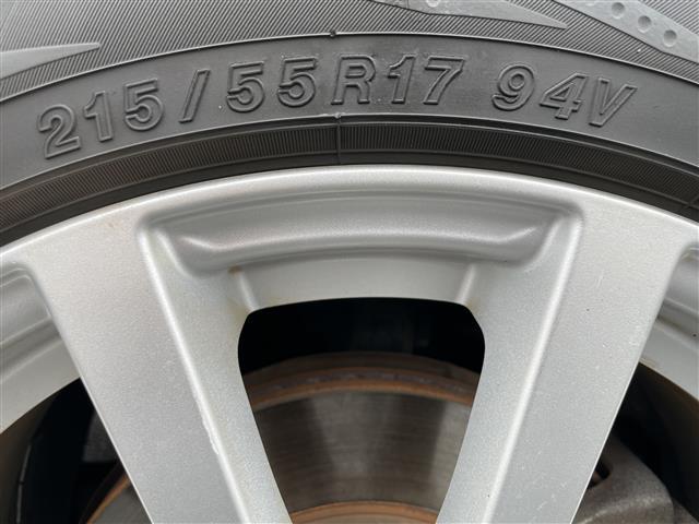 レガシィツーリングワゴン ２．５ｉアイサイトＢスポーツ　４ＷＤ　純正ＳＤナビ　フルセグ　ハーフレザーシート　前席パワーシート　衝突軽減ブレーキ　追従クルーズコントロール　レーンキープ　ビルトインＥＴＣ　ＨＩＤライト　フォグランプ　リアフォグ　純正１７ＡＷ（42枚目）