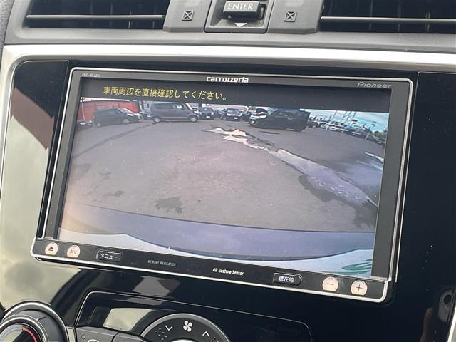 レヴォーグ １．６ＧＴ－Ｓアイサイト　４ＷＤ　メモリナビ　フルセグ　バックカメラ　前席パワーシート　ＥＴＣ　衝突軽減ブレーキ　アクティブレーンキープ　追従クルーズコントロール　ＬＥＤヘッドライト　フォグランプ　純正１８インチＡＷ（4枚目）