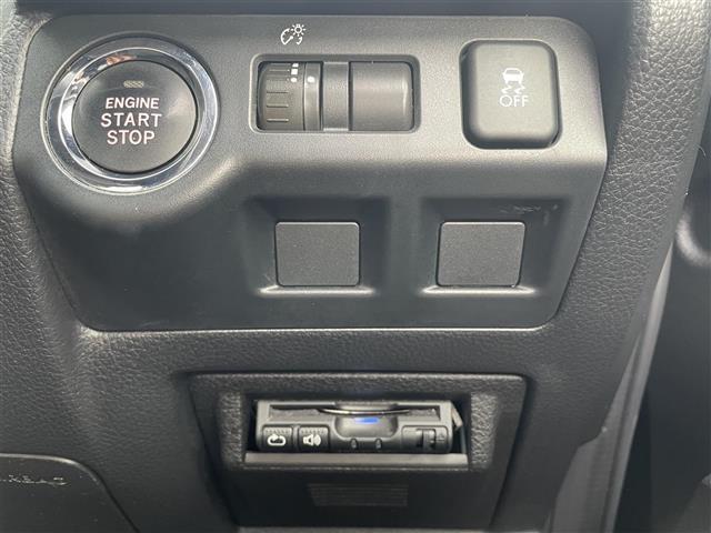 レヴォーグ １．６ＧＴ－Ｓアイサイト　４ＷＤ　メモリナビ　フルセグ　バックカメラ　前席パワーシート　ＥＴＣ　衝突軽減ブレーキ　アクティブレーンキープ　追従クルーズコントロール　ＬＥＤヘッドライト　フォグランプ　純正１８インチＡＷ（9枚目）