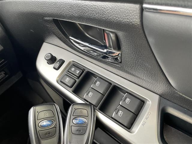 レヴォーグ １．６ＧＴ－Ｓアイサイト　４ＷＤ　メモリナビ　フルセグ　バックカメラ　前席パワーシート　ＥＴＣ　衝突軽減ブレーキ　アクティブレーンキープ　追従クルーズコントロール　ＬＥＤヘッドライト　フォグランプ　純正１８インチＡＷ（11枚目）