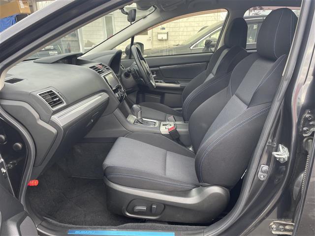レヴォーグ １．６ＧＴ－Ｓアイサイト　４ＷＤ　メモリナビ　フルセグ　バックカメラ　前席パワーシート　ＥＴＣ　衝突軽減ブレーキ　アクティブレーンキープ　追従クルーズコントロール　ＬＥＤヘッドライト　フォグランプ　純正１８インチＡＷ（22枚目）