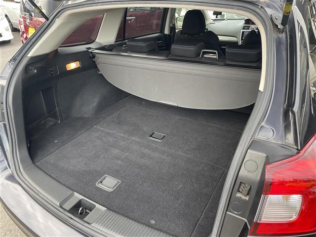 レヴォーグ １．６ＧＴ－Ｓアイサイト　４ＷＤ　メモリナビ　フルセグ　バックカメラ　前席パワーシート　ＥＴＣ　衝突軽減ブレーキ　アクティブレーンキープ　追従クルーズコントロール　ＬＥＤヘッドライト　フォグランプ　純正１８インチＡＷ（27枚目）