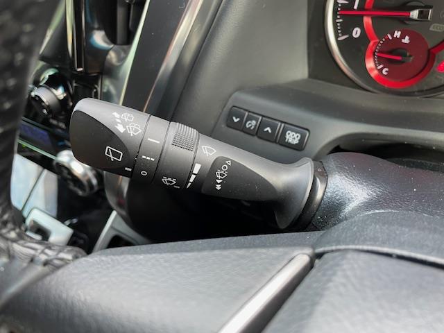 アルファード ２．５Ｓ　タイプゴールド　４ＷＤ　寒冷地仕様　純正９型Ｄオーディオ　Ｂカメラ　ＣＤ／ＤＶＤ　１２．１型フリップダウンモニター　両側パワースライドドア　パワーバックドア　セーフティセンス　合皮コンビシート　３眼ＬＥＤヘッドランプ（11枚目）