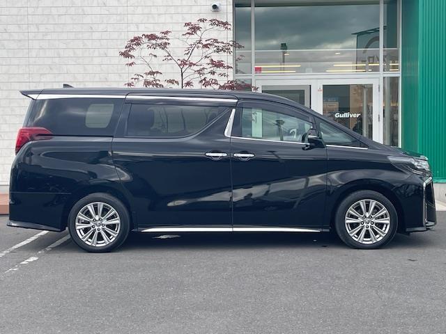 アルファード ２．５Ｓ　タイプゴールド　４ＷＤ　寒冷地仕様　純正９型Ｄオーディオ　Ｂカメラ　ＣＤ／ＤＶＤ　１２．１型フリップダウンモニター　両側パワースライドドア　パワーバックドア　セーフティセンス　合皮コンビシート　３眼ＬＥＤヘッドランプ（38枚目）