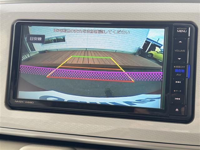 ムーヴキャンバス Ｇ　ＳＡＩＩＩ　４ＷＤ　純正ナビ　フルセグＴＶ　Ｂｌｕｅｔｏｏｔｈ　バックカメラ　両側パワースライドドア　衝突軽減ブレーキ　車線逸脱警報　オートハイビーム　ＬＥＤヘッドライト　ＬＥＤフォグランプ　社外１４インチＡＷ（4枚目）