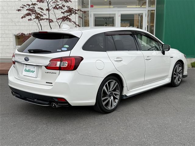 レヴォーグ １．６ＧＴ－Ｓアイサイト　アドバンスドセイフティパッケージ　４ＷＤ　純正ナビ　フルセグ　サイドバックカメラ　黒革シート　前席パワーシート・シートヒーター　ビルトインＥＴＣ　ＬＥＤヘッドライト　純正１８ＡＷ　ＳＴｉアンダーエアロ（34枚目）