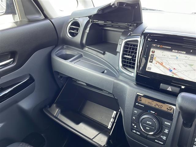 スペーシアカスタム ＸＳターボ　４ＷＤ　純正メモリナビ　フルセグＴＶ　全方位モニター　両側パワースライドドア　デュアルカメラブレーキ　クルーズコントロール　レーンキープアシスト　前席シートヒーター　パドルシフト　ＨＩＤ　純正１５ＡＷ（10枚目）
