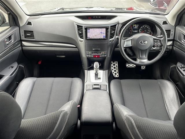 レガシィツーリングワゴン ２．５ｉアイサイト　Ｓパッケージ　４ＷＤ　純正ナビ　フルセグ　バックカメラ　合皮コンビシート　前席パワーシート　パドルシフト　衝突軽減ブレーキ　追従クルーズコントロール　レーンキープ　ビルトインＥＴＣ　ＨＩＤライト　純正１８ＡＷ（2枚目）