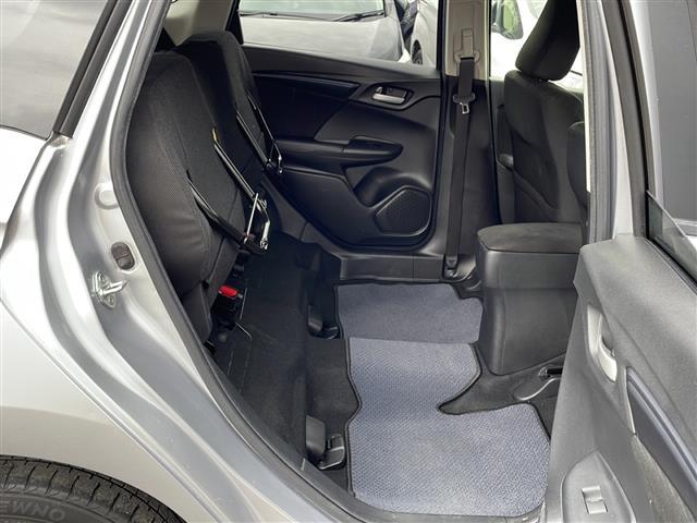 シャトル ハイブリッド　ホンダセンシング　４ＷＤ　社外メモリナビ　Ｂｌｕｅｔｏｏｔｈ　バックカメラ　レーダークルーズコントロール　ホンダセンシング　誤発進抑制機能　車線維持支援システム　衝突軽減ブレーキ　ワイパーデアイサー　ＥＴＣ　トノカバー（24枚目）