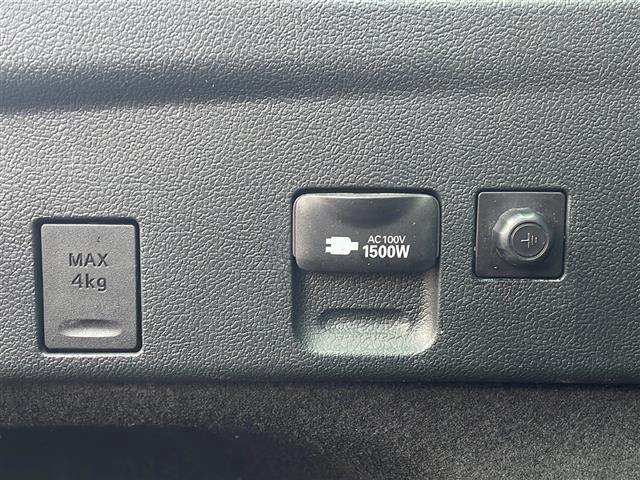 プリウスＰＨＶ Ａナビパッケージ　寒冷地仕様　Ｔコネクトナビ　フルセグ　パノラミックビューモニター　運転席パワーシート　前席シートヒーター　ハンドルヒーター　ヘッドアップディスプレイ　セーフティセンス　ＴＲＤフロントスポイラー（11枚目）