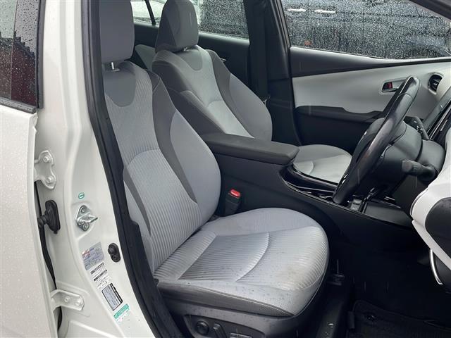 プリウスＰＨＶ Ａナビパッケージ　寒冷地仕様　Ｔコネクトナビ　フルセグ　パノラミックビューモニター　運転席パワーシート　前席シートヒーター　ハンドルヒーター　ヘッドアップディスプレイ　セーフティセンス　ＴＲＤフロントスポイラー（23枚目）