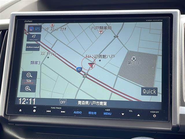 ステップワゴンスパーダ Ｚ　４ＷＤ　純正９インチナビ　フルセグＴＶ　バックカメラ　両側パワースライドドア　クルーズコントロール　ワイパーデアイサー　前後ドライブレコーダー　純正エンジンスターター　ビルトインＥＴＣ　ＨＩＤライト（5枚目）
