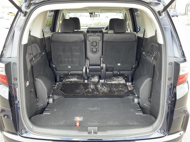 オデッセイ アブソルート　４ＷＤ　純正メモリナビ　フルセグ　バックカメラ　ハーフレザーシート　左パワースライドドア　あんしんパッケージ　衝突軽減ブレーキ　クルーズコントロール　純正エンジンスターター　ＬＥＤライト　純正１７ＡＷ（28枚目）