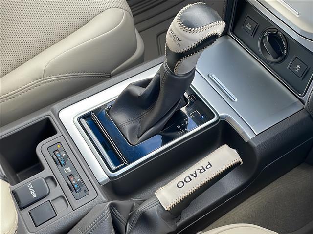 ランドクルーザープラド TX Lパッケージ 4WD アルパイン9型ナビ フルセグ カメラ サンルーフ ベージュレザーシート 前席エアシート・シートヒーター セーフティセンス LEDライト ルーフレール 純正OP19インチAW モデリスタエアロ(9枚目)