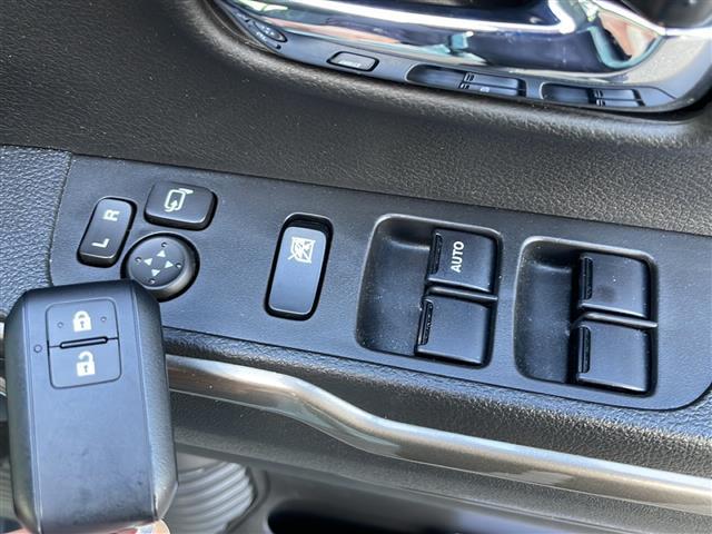 ハスラー ＪスタイルＩＩターボ　４ＷＤ　純正９インチナビ　フルセグ　全方位モニター　セーフティサポート　衝突軽減ブレーキ　追従クルコン　ハイビームアシスト　前席シートヒーター　パドルシフト　ＬＥＤライト　純正１５ＡＷ　ルーフレール（12枚目）