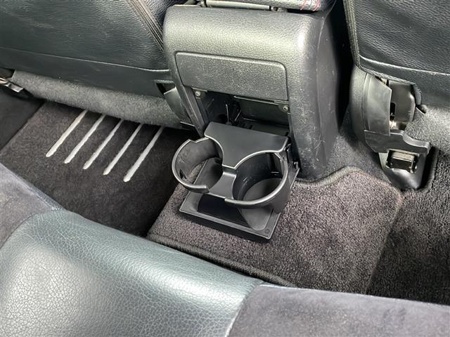 インプレッサ WRX STi 4WD ターボ 社外オーディオ ETC 前後ドライブレコーダー ハーフレザーシート 運転席パワーシート HIDライト フォグ プッシュスタート スマートキー 純正フロアマット OP純正18インチAW(24枚目)