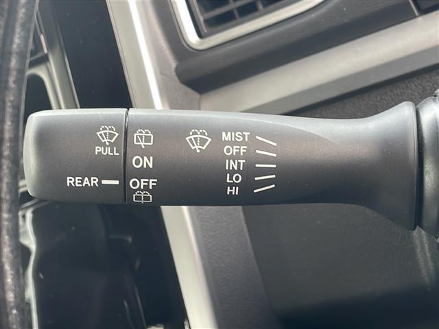 タント カスタムX 4WD 社外オーディオ AUX 片側パワースライドドア オートライト LEDヘッドライト フォグランプ 社外14インチアルミ プッシュスタート スマートキー リアロールサンシェード 純正ラバーマット(12枚目)