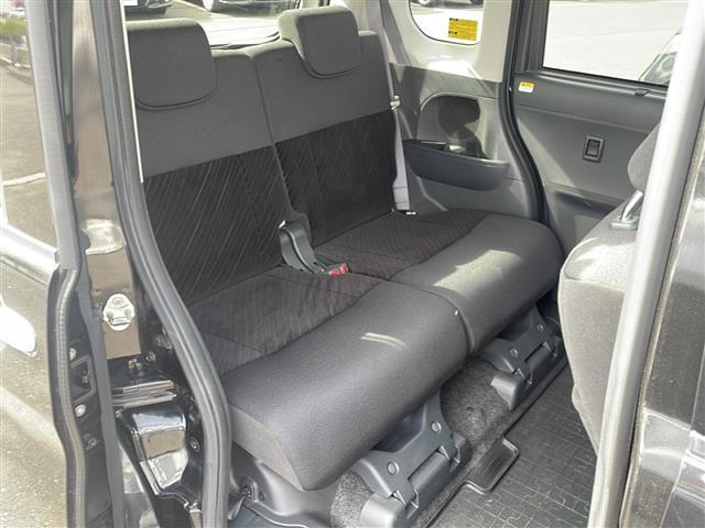 タント カスタムX 4WD 社外オーディオ AUX 片側パワースライドドア オートライト LEDヘッドライト フォグランプ 社外14インチアルミ プッシュスタート スマートキー リアロールサンシェード 純正ラバーマット(20枚目)