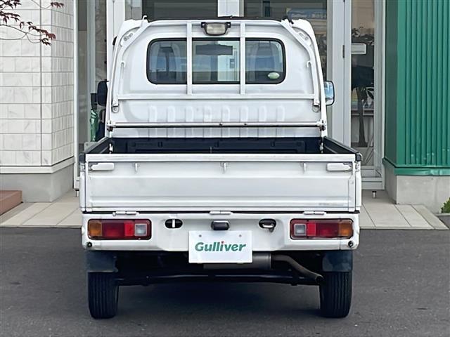 アクティトラック ＳＤＸ　４ＷＤ　５速マニュアル　ワンオーナー　エアコン　純正ラジオ　ガードパイプ付鳥居　荷台ランプ　荷台純正保護カバー　社外１２インチアルミ　パワーステアリング　運転席エアバッグ（30枚目）