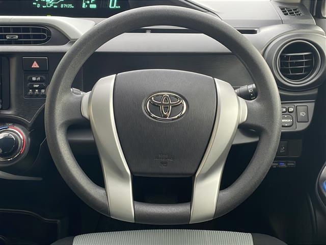 アクア S 寒冷地仕様 SDナビ フルセグ バックカメラ スマートキー プッシュスタート ワイパーデアイサー オートライト ブラック加飾LEDヘッドランプ フォグランプ ヘッドランプクリーナー 社外15インチAW(13枚目)