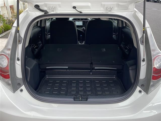 アクア S 寒冷地仕様 SDナビ フルセグ バックカメラ スマートキー プッシュスタート ワイパーデアイサー オートライト ブラック加飾LEDヘッドランプ フォグランプ ヘッドランプクリーナー 社外15インチAW(30枚目)