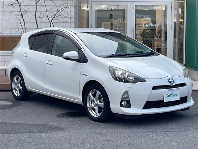 アクア S 寒冷地仕様 SDナビ フルセグ バックカメラ スマートキー プッシュスタート ワイパーデアイサー オートライト ブラック加飾LEDヘッドランプ フォグランプ ヘッドランプクリーナー 社外15インチAW(32枚目)