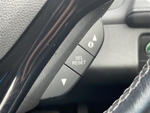 ヴェゼル ハイブリッドZ・ホンダセンシング 4WD 純正メモリナビ バックカメラ ハーフレザーシート 前席シートヒーター パドルシフト クルーズコントロール LEDヘッドライト フォグランプ 純正17インチアルミ シルバールーフレール(18枚目)