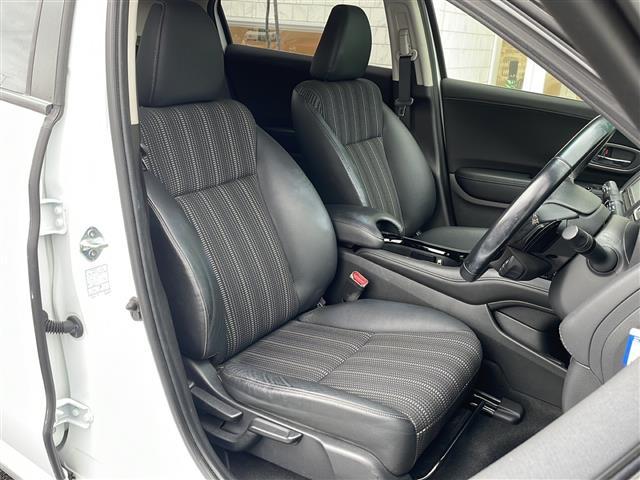 ヴェゼル ハイブリッドZ・ホンダセンシング 4WD 純正メモリナビ バックカメラ ハーフレザーシート 前席シートヒーター パドルシフト クルーズコントロール LEDヘッドライト フォグランプ 純正17インチアルミ シルバールーフレール(24枚目)