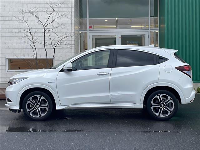 ヴェゼル ハイブリッドZ・ホンダセンシング 4WD 純正メモリナビ バックカメラ ハーフレザーシート 前席シートヒーター パドルシフト クルーズコントロール LEDヘッドライト フォグランプ 純正17インチアルミ シルバールーフレール(37枚目)