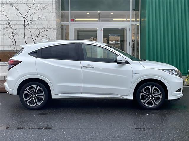 ヴェゼル ハイブリッドZ・ホンダセンシング 4WD 純正メモリナビ バックカメラ ハーフレザーシート 前席シートヒーター パドルシフト クルーズコントロール LEDヘッドライト フォグランプ 純正17インチアルミ シルバールーフレール(38枚目)
