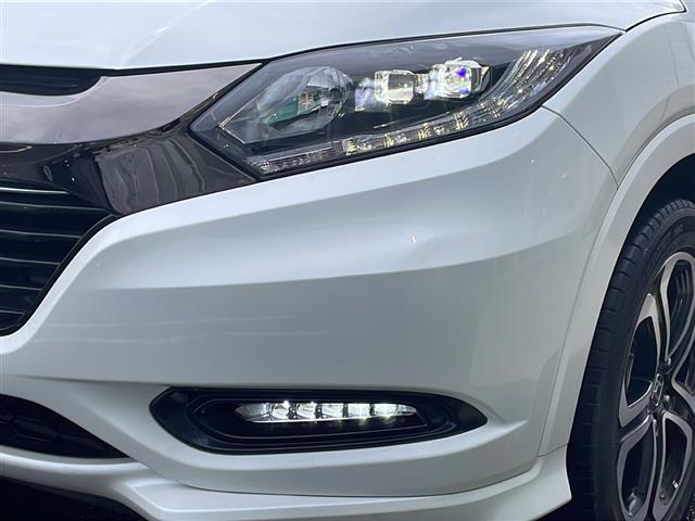 ヴェゼル ハイブリッドZ・ホンダセンシング 4WD 純正メモリナビ バックカメラ ハーフレザーシート 前席シートヒーター パドルシフト クルーズコントロール LEDヘッドライト フォグランプ 純正17インチアルミ シルバールーフレール(40枚目)