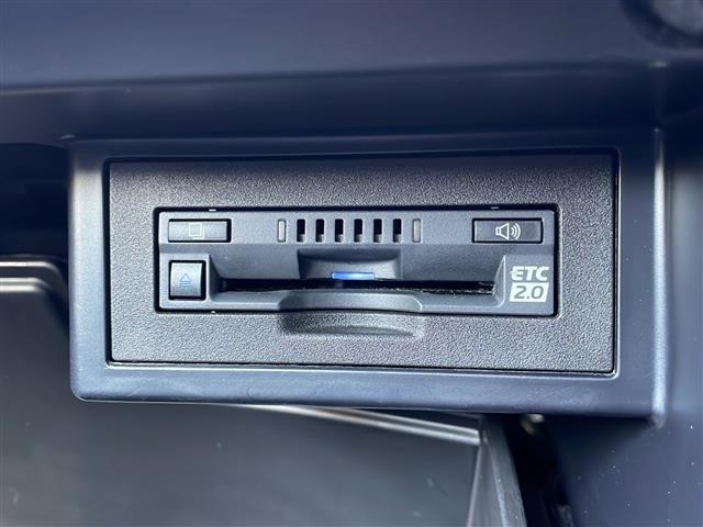 ランドクルーザープラド TX Lパッケージ 4WD 寒冷地仕様 メーカーナビ フルセグ パノラミックビューモニター 黒レザーシート 前席エアシート・ヒーター 3列目電動格納 セーフティセンス クリアランスソナー デアイサー バッテリー2個(9枚目)