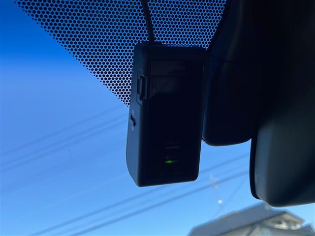 ランドクルーザープラド TX Lパッケージ 4WD 寒冷地仕様 メーカーナビ フルセグ パノラミックビューモニター 黒レザーシート 前席エアシート・ヒーター 3列目電動格納 セーフティセンス クリアランスソナー デアイサー バッテリー2個(10枚目)