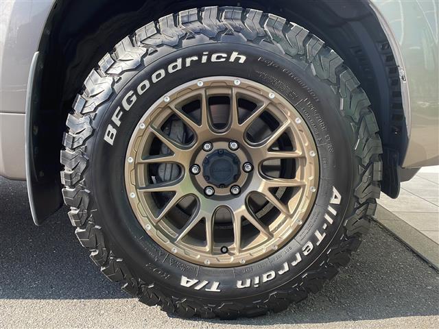 ランドクルーザープラド TX Lパッケージ 4WD 寒冷地仕様 メーカーナビ フルセグ パノラミックビューモニター 黒レザーシート 前席エアシート・ヒーター 3列目電動格納 セーフティセンス クリアランスソナー デアイサー バッテリー2個(41枚目)