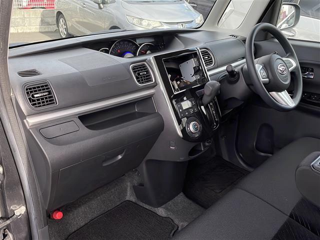 タント カスタムX 4WD 片側パワースライドドア LEDヘッドライト オートライト フォグランプ ベンチシート 純正エンジンスターター アイドリングストップ 社外AW プッシュスタート スマートキー ドアバイザー(17枚目)