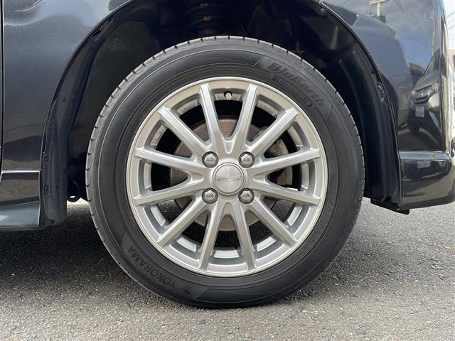 タント カスタムX 4WD 片側パワースライドドア LEDヘッドライト オートライト フォグランプ ベンチシート 純正エンジンスターター アイドリングストップ 社外AW プッシュスタート スマートキー ドアバイザー(40枚目)