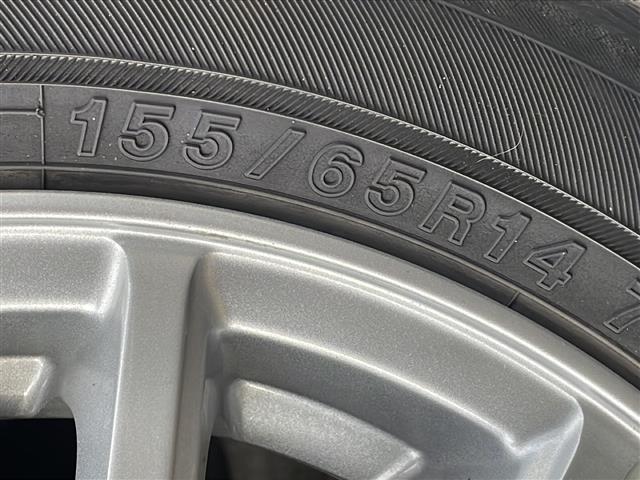 タント カスタムX 4WD 片側パワースライドドア LEDヘッドライト オートライト フォグランプ ベンチシート 純正エンジンスターター アイドリングストップ 社外AW プッシュスタート スマートキー ドアバイザー(41枚目)