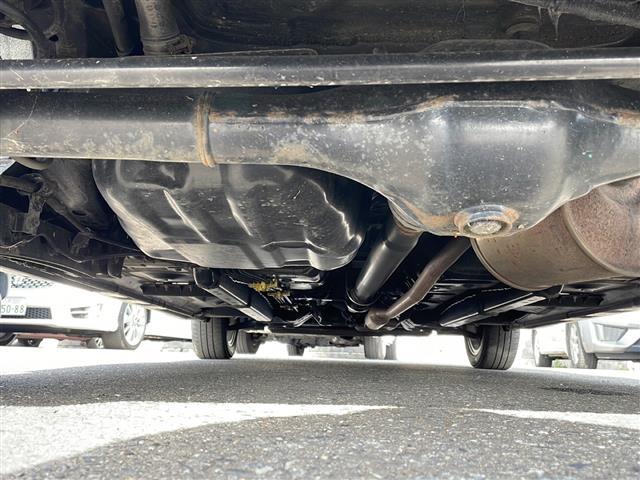 タント カスタムX 4WD 片側パワースライドドア LEDヘッドライト オートライト フォグランプ ベンチシート 純正エンジンスターター アイドリングストップ 社外AW プッシュスタート スマートキー ドアバイザー(42枚目)