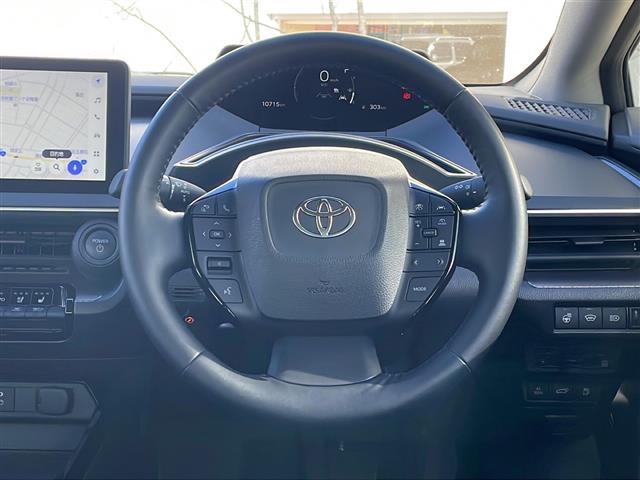 プリウス Z 寒冷地仕様 純正ナビ フルセグTV 全方位カメラ 合皮スポーツシート 前席エアシート・ヒーター ステアヒーター DA連動純正ドラレコ前後 デジタルインナーミラー パワーバックドア モデリスタエアロ(12枚目)